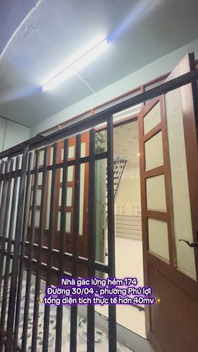 Nhà gác lửng tại hẻm 174 đường 30/4 Sóc Trăng 40m² giá 650 triệu - Sổ hồng chính chủ!