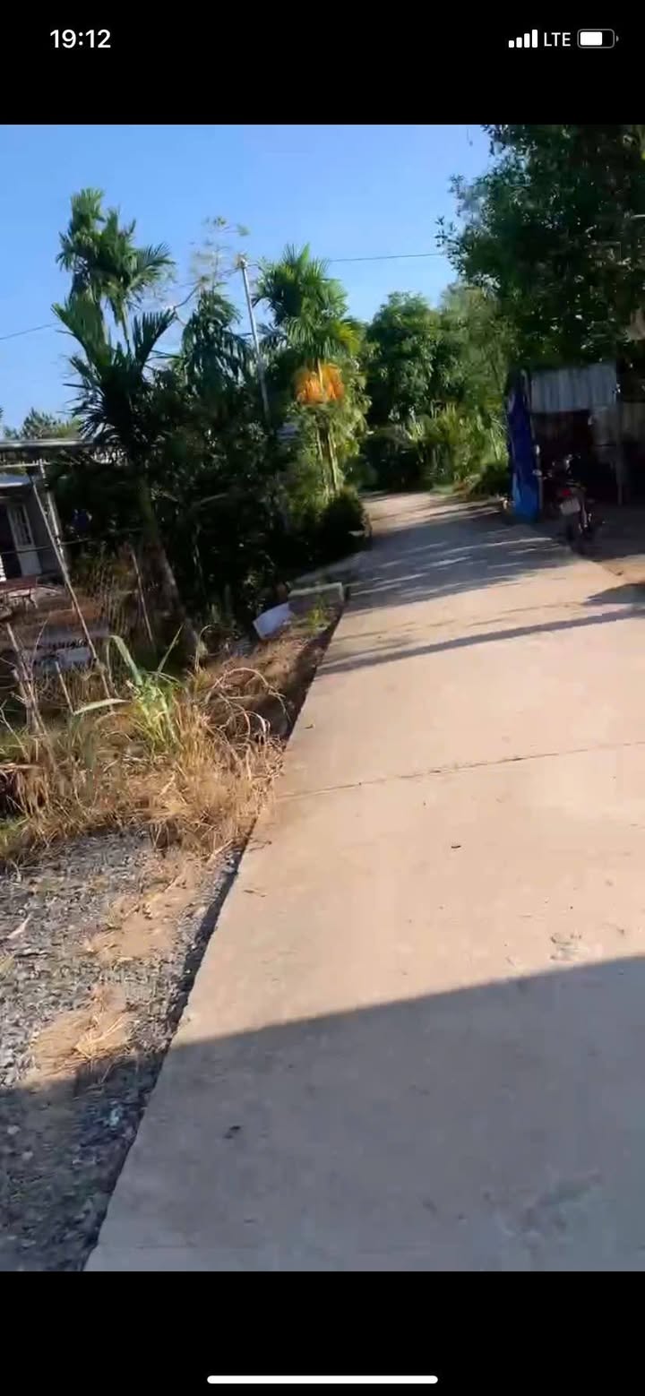 Đất nền ấp Lái Hiếu, xã Hiệp Hưng 300m² giá 450 triệu - Sổ hồng chính chủ!