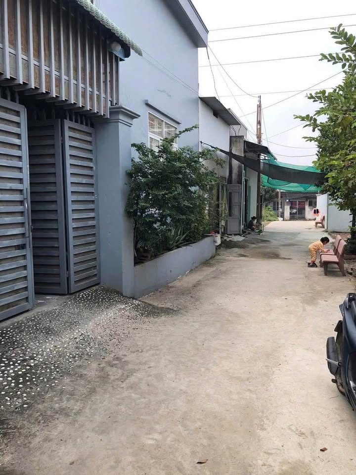 Nhà riêng Bùi Văn Hòa Biên Hòa 110m² giá 10 tỷ - Sân đậu xe hơi, gác lửng