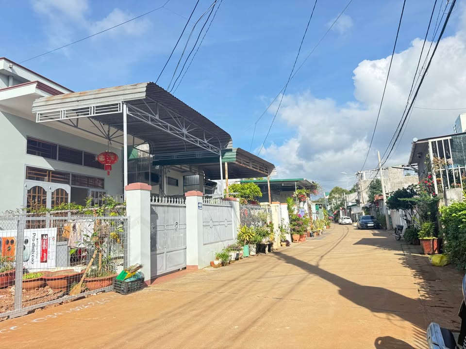 FrontHouse mặt tiền đường Y Bhin, TP Buôn Ma Thuột 95m² giá 3.69 tỷ - Đầu tư sinh lời ngay!