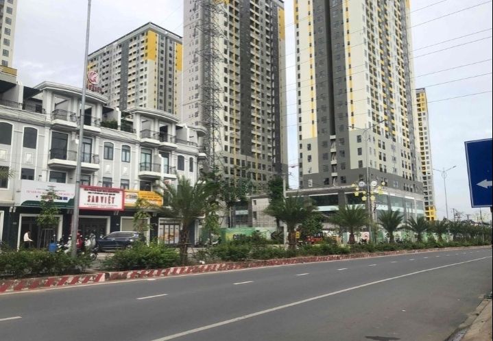 Chuyển nhượng BĐS 2300m² tại Quận Tân Bình - Pháp lý chuẩn, giá thỏa thuận!