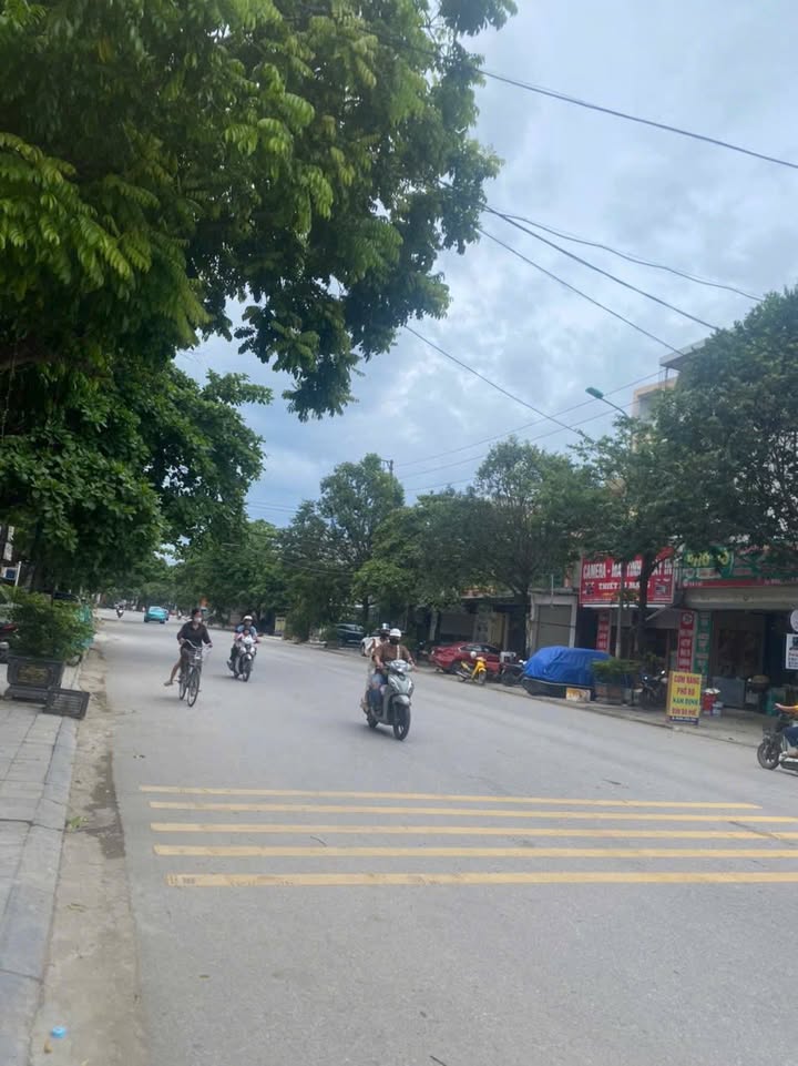 Nhà mặt tiền đường Lê Lợi, TP Sầm Sơn 115m² - Vị trí vàng, giá cực tốt!