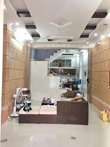 Nhà nguyên căn 4 phòng hẻm Lý Phục Man, P.Bình Thuận, Quận 7 - Giá chỉ 15 triệu/tháng!