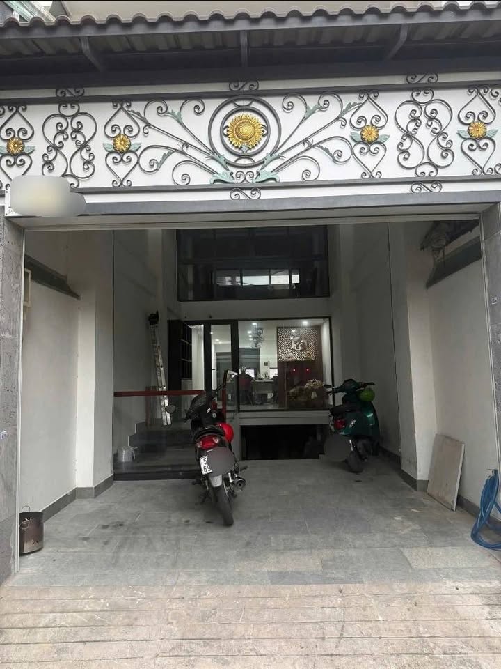 Nhà hẻm xe hơi Phạm Văn Bạch, Tân Bình 79m² giá 10.9 tỷ - Đầu tư sinh lời tuyệt vời!