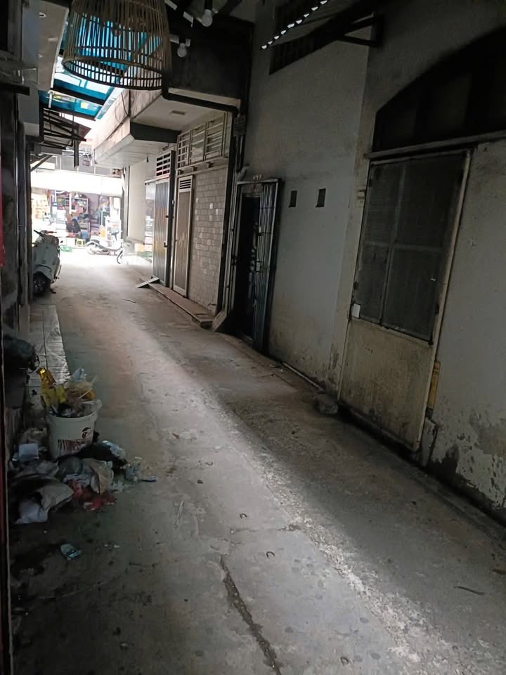 Cho thuê nhà 1 tầng tại Láng Hạ 52m² - Phù hợp cho gia đình và nhóm làm việc!