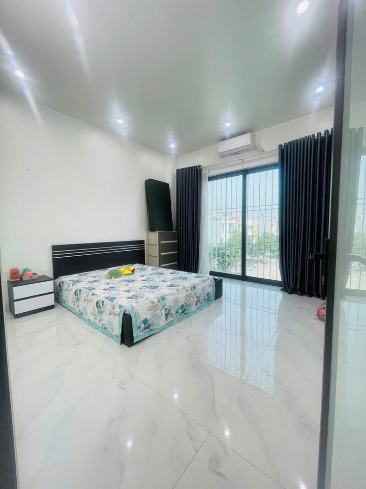 Nhà 3 tầng tại Chu Văn An, Vũ Phúc, Thái Bình 67.2m² giá 5.5 tỷ - Sẵn sàng vào ở ngay!