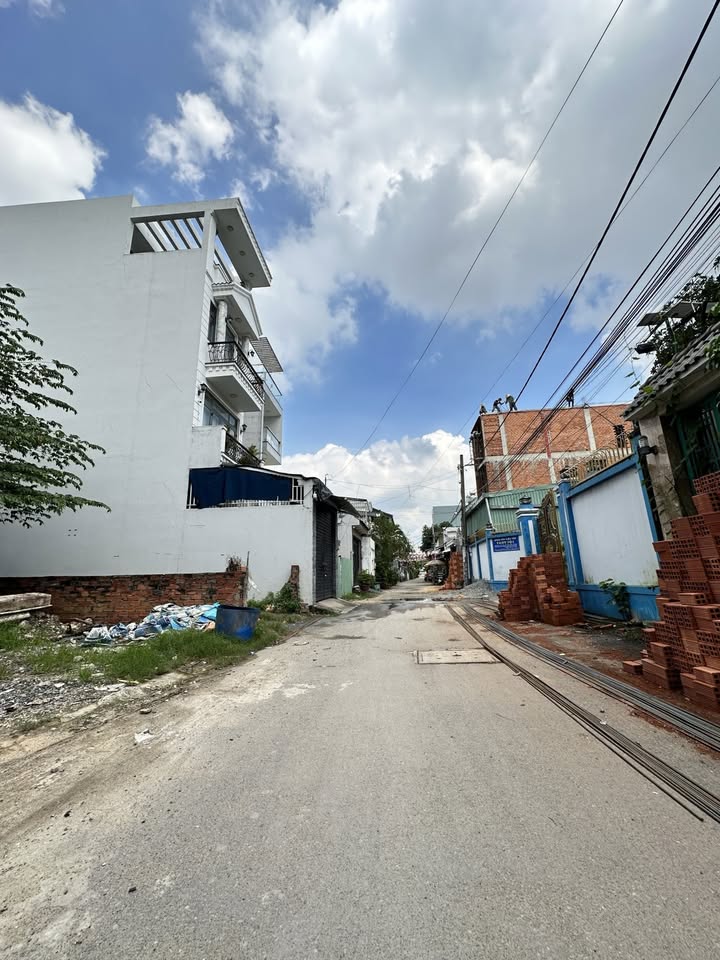 Đất nền Thạnh Lộc, Quận 12, 77m² giá 4.6 tỷ - Đầu tư sinh lời ngay!