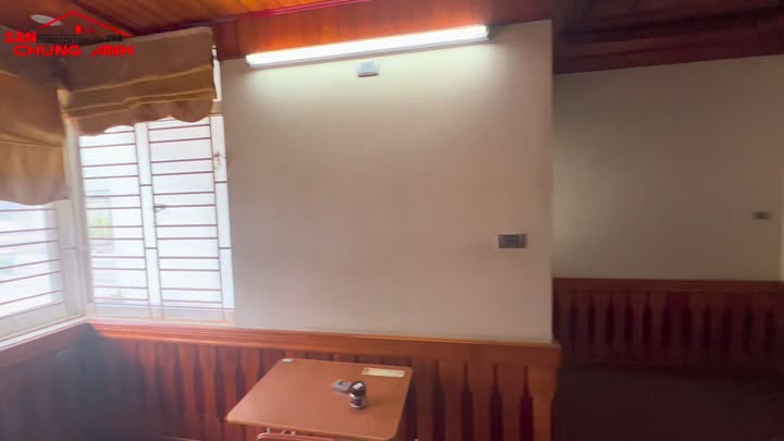 Nhà liền kề 3 tầng Hồng Gai 82.5m² giá 6.5 tỷ - Dân trí cao, tiện ích đầy đủ!