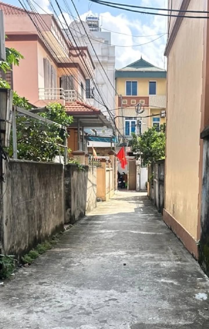 Đất lô góc Dương Xá, Gia Lâm 132m² giá 8.5 tỷ - Sổ đỏ chính chủ, ô tô vào tận nơi!