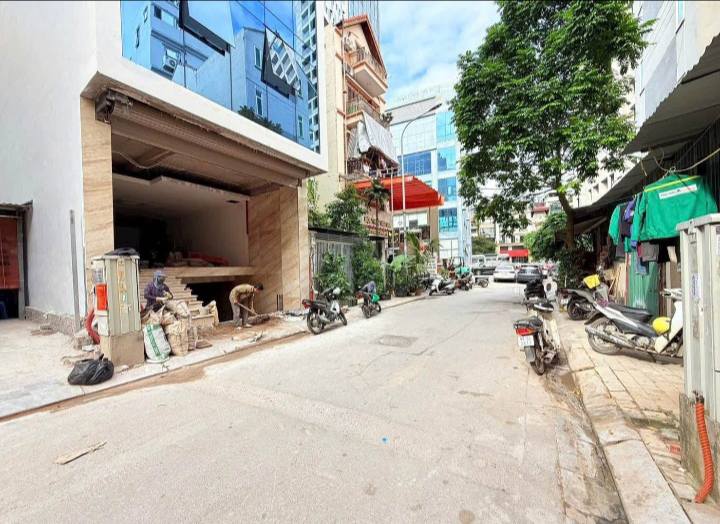 Tòa văn phòng mặt tiền đường Trung Kính, Cầu Giấy 75m² giá chỉ 4xx tỷ - Chính chủ bán gấp!