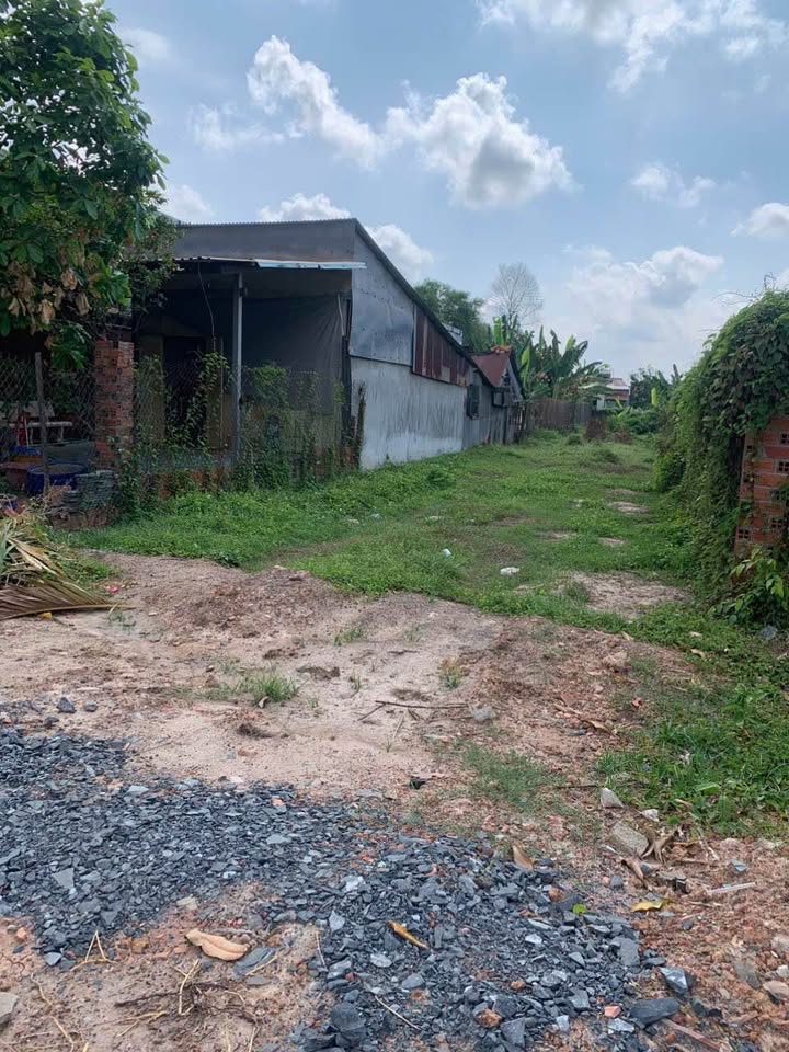 Đất mặt tiền đường Tôn Đức Thắng, Hòa Thành, 300m² giá 450 triệu - Cơ hội đầu tư sinh lời!