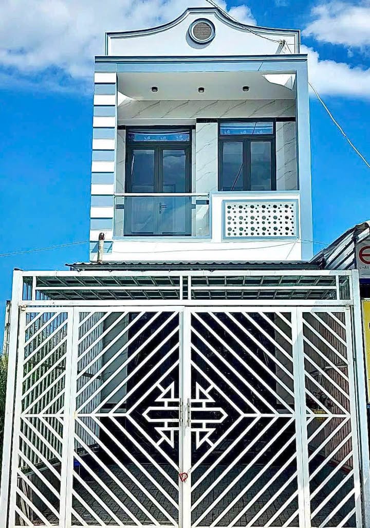 Nhà Trệt Lầu Lộ Hậu Tân Thạnh Tây Cái Răng 60m² giá 2.699 tỷ - Chính chủ, thương lượng!
