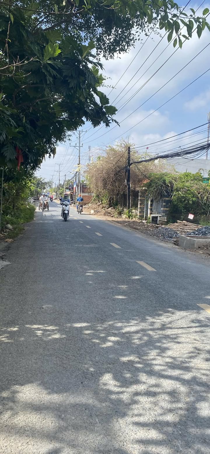Đất nền mặt tiền Bùi Hữu Nghĩa, Long Tuyền 300m² giá 2.5 tỷ - Cơ hội đầu tư hấp dẫn!