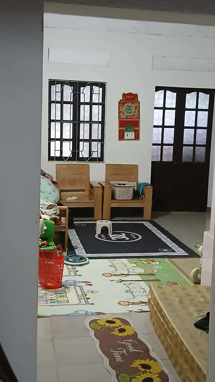 Nhà cấp 4 tại tổ 8 Thống Nhất 235m² giá 800 triệu - Đường bêtong rộng rãi!