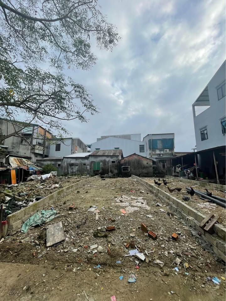 Bán đất kiệt ô tô 4m tại Hoàng Quốc Việt, 70m² giá 2 tỷ - Đầu tư lý tưởng!