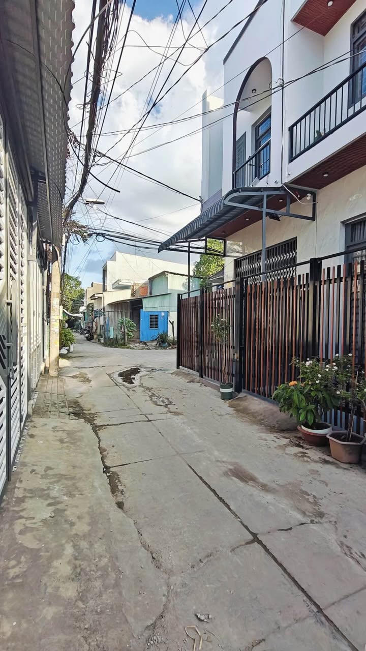 Nhà cấp 4 mới đẹp tại đường Phạm Phú Thứ, Bình Khánh, An Giang - Giá 1.2 tỷ, chính chủ!