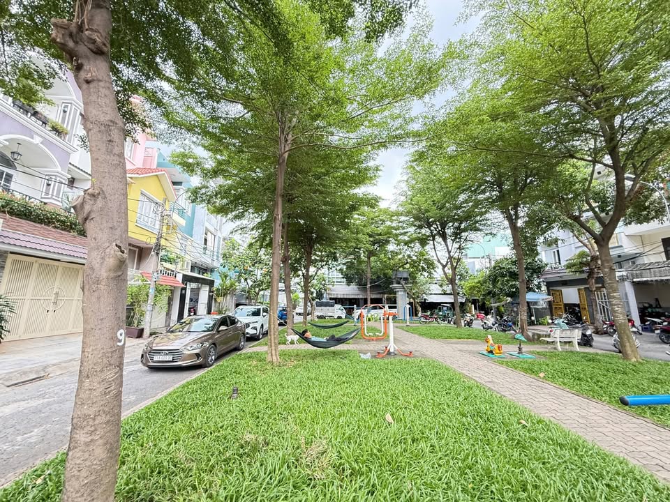 Nhà mặt tiền Tân Mỹ Q7 105m² giá 16 tỷ - View công viên tuyệt đẹp!