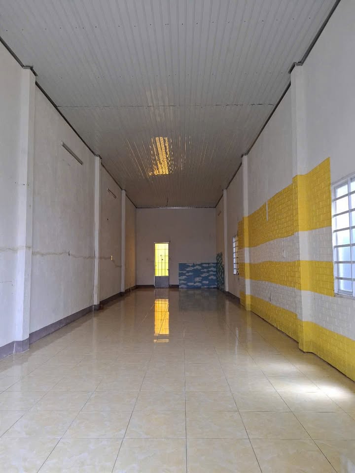 Cho thuê mặt bằng kinh doanh mặt tiền Giải Phóng - Tân Thành 4 triệu/tháng - Vị trí đắc địa, thuận lợi kinh doanh!