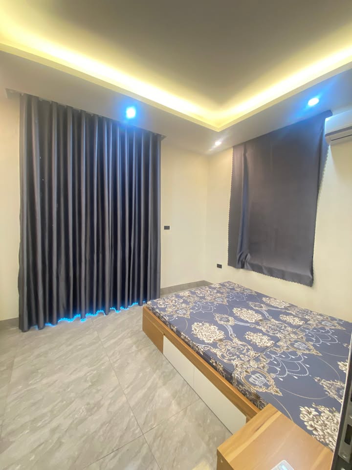 Nhà cho thuê Võ Cường 4 tầng - Thang máy - 4 phòng ngủ full nội thất chỉ 45 triệu!