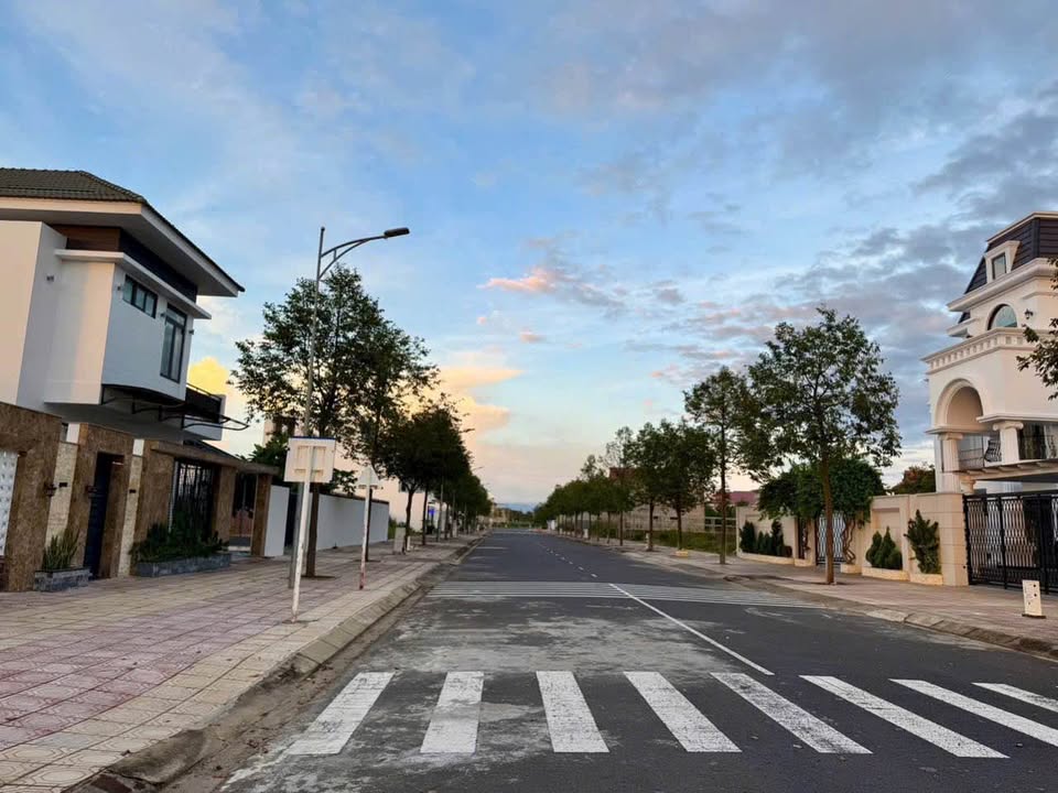 Đất nền đẹp tại khu Đô thị Nam Đăkbla, Kon Tum - 159m² chỉ 2.7 tỷ