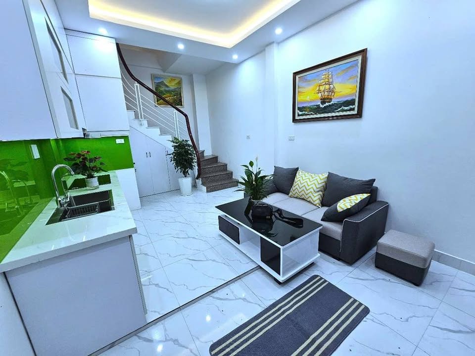 Nhà riêng Trung Văn 30m² giá 5.95 tỷ - Độc đáo giữa lòng Hà Nội!