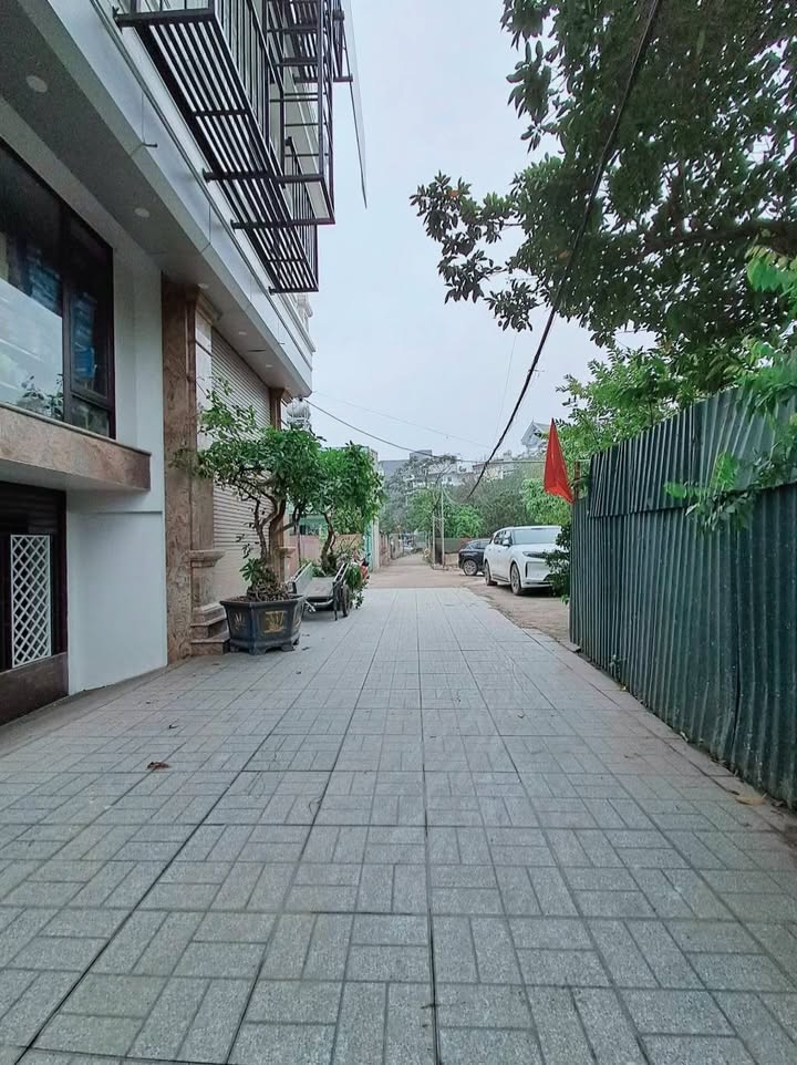 Nhà đẹp Tu Hoàng, Xuân Phương 31m² giá 5.85 tỷ - Nội thất cao cấp, sẵn sàng vào ở!