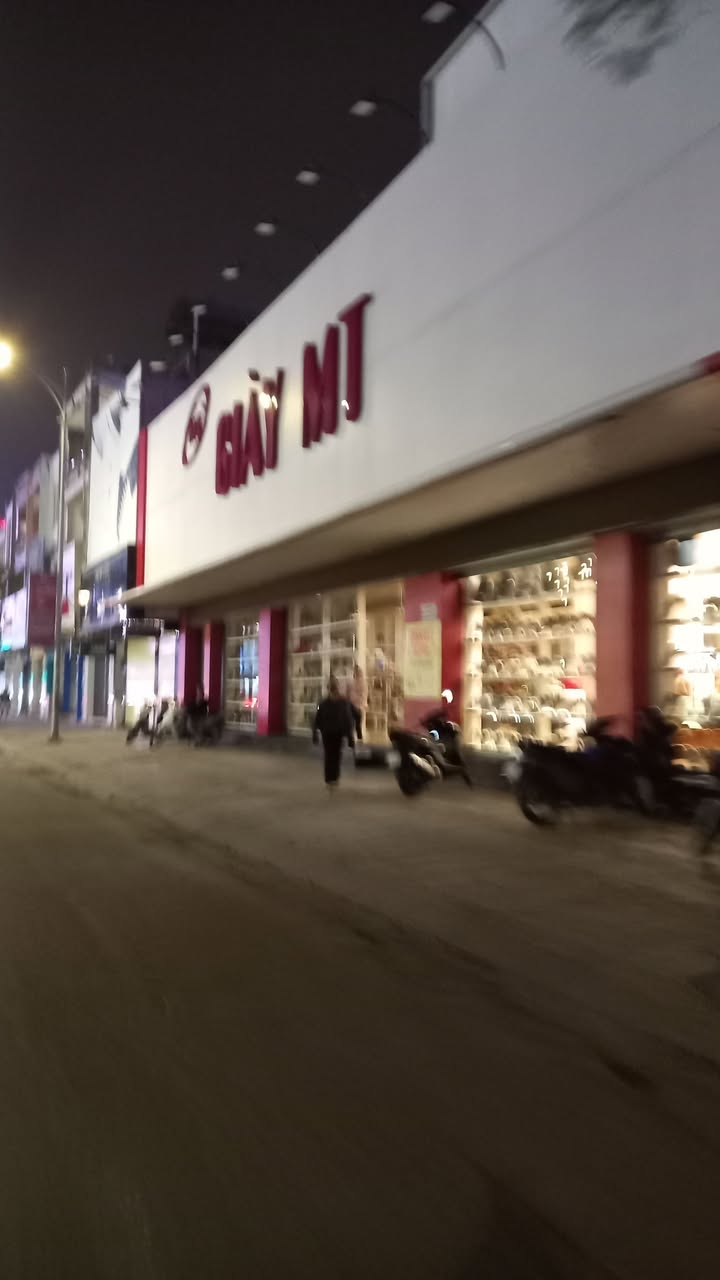 Nhà 2 tầng Nguyễn Văn Linh 74m² giá 3.65 tỷ - Tiện nghi đầy đủ, sẵn sàng vào ở!