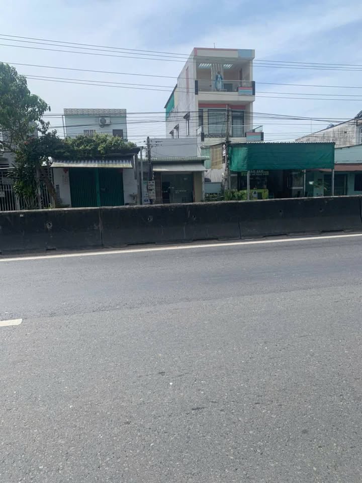 Nhà mặt tiền ĐT 824, xã Lương Bình, 165m² giá 2.9 tỷ - Đầu tư sinh lời ngay!