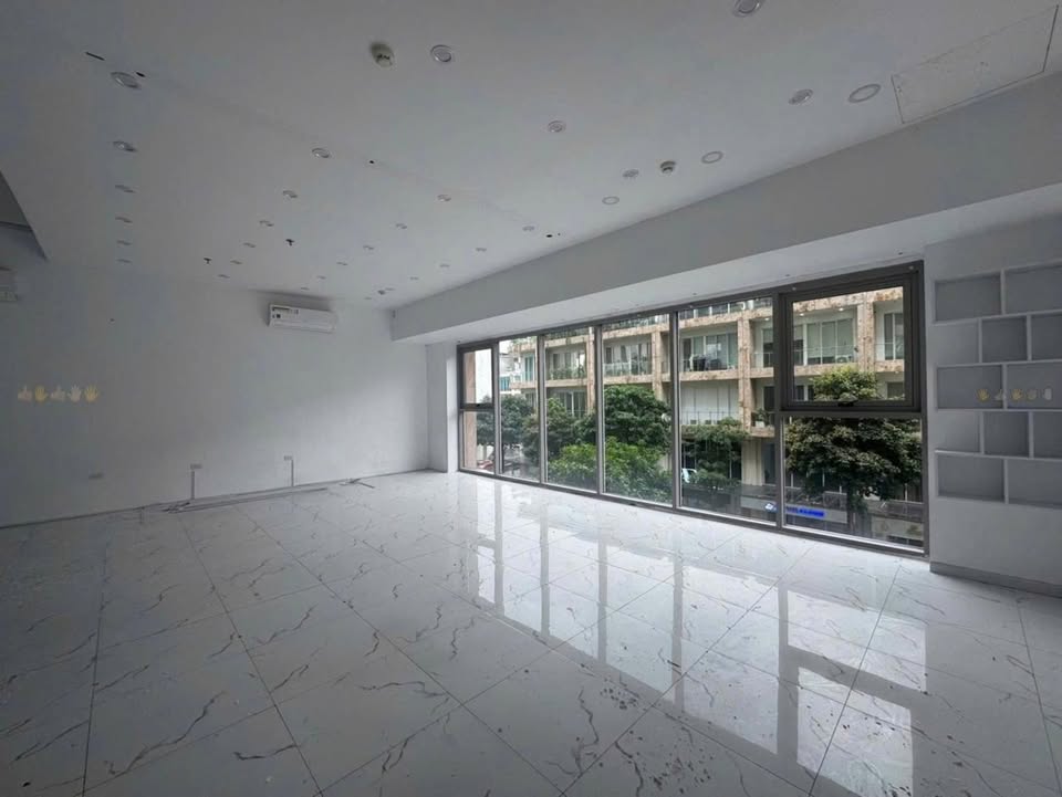 Shophouse Sarina Quận 2 83m² giá 28 triệu - Vị trí đẹp, cho thuê ngay!