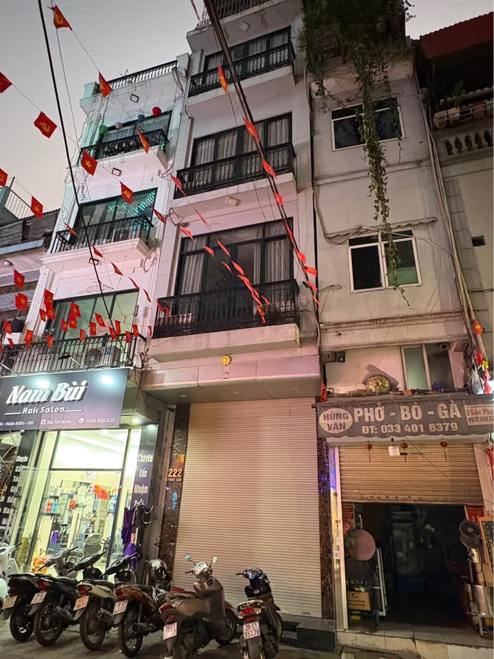 Nhà phố cổ Phúc Tân, Hoàn Kiếm 32m² giá 7,85 tỷ - Cơ hội hiếm có sở hữu tài sản đắc địa!