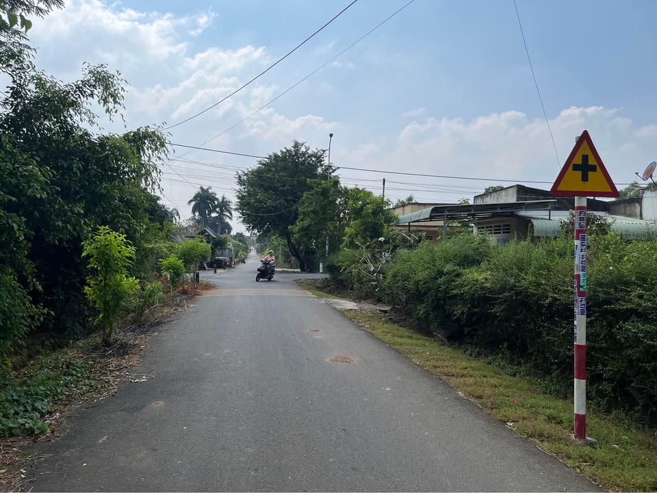 Đất nền Nghĩa Thành, Châu Đức 303m² giá 2.2 tỷ - Sổ hồng thổ cư sẵn sàng giao dịch!