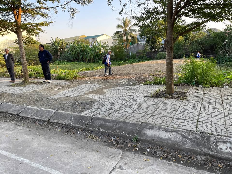 Đất nền mặt tiền đường Me, Ninh Bình 150m² giá 3 tỷ - Đầu tư sinh lời tốt!