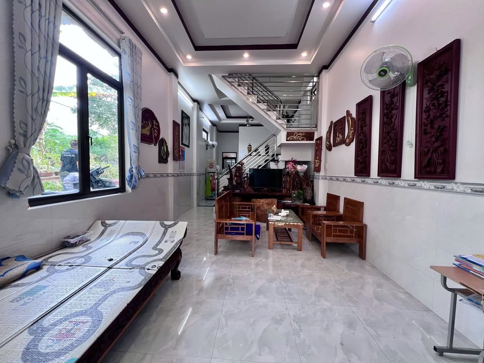 Nhà hẻm Lý Tự Trọng Pleiku 68m² giá 2.95 tỷ - Vị trí cực hiếm gần Quảng Trường!