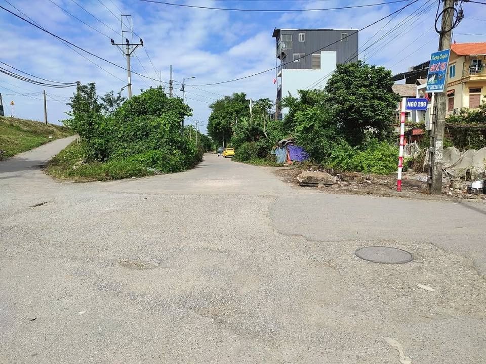 Đất nền Phù Đổng, Gia Lâm 99m² giá 6.6 tỷ - Sổ đỏ chính chủ, cơ hội đầu tư hấp dẫn!