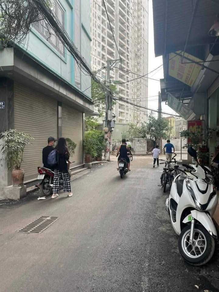 Nhà đẹp Mai Động 45m² giá 7 tỷ - Lô góc thoáng sáng, ô tô đỗ cửa!