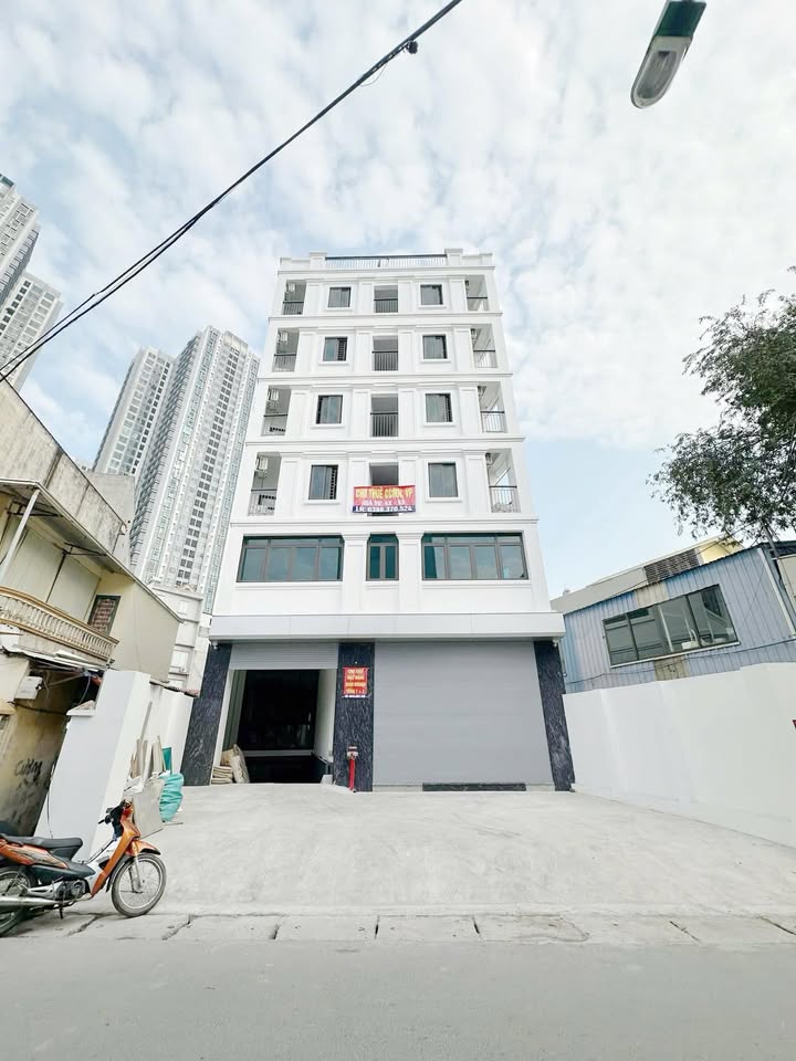 Phòng trọ cho thuê tại Ngõ 304 Hồ Tùng Mậu 30m² - Nội thất đầy đủ, giá chỉ 5.2 triệu!