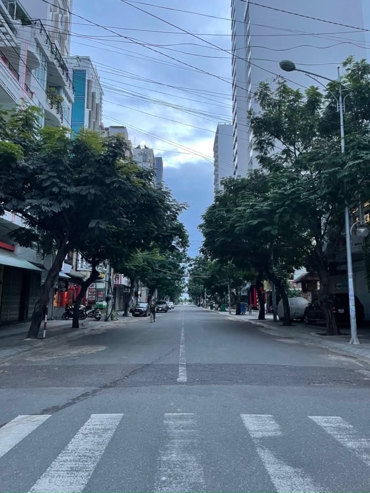 Khách sạn 3 sao Lộc Thọ, Nha Trang 160m² giá 80 tỷ - Đầu tư sinh lời ngay!