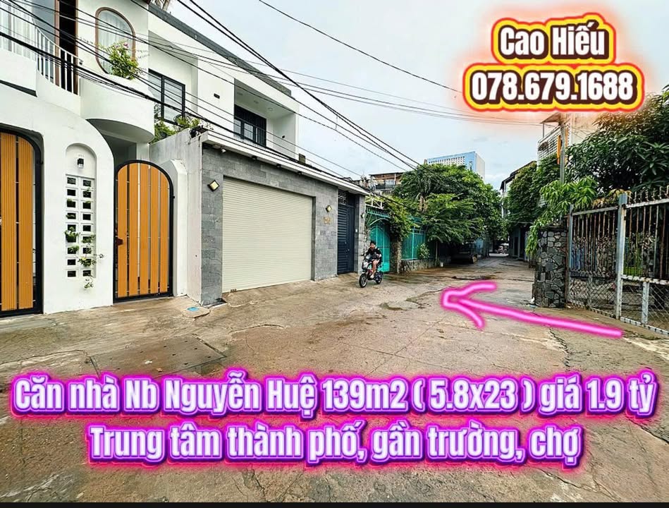 Nhà cấp 4 đường Nguyễn Huệ, Tuy Hòa 139m² giá 1.9 tỷ - Sổ hồng riêng, tiện ích đầy đủ!