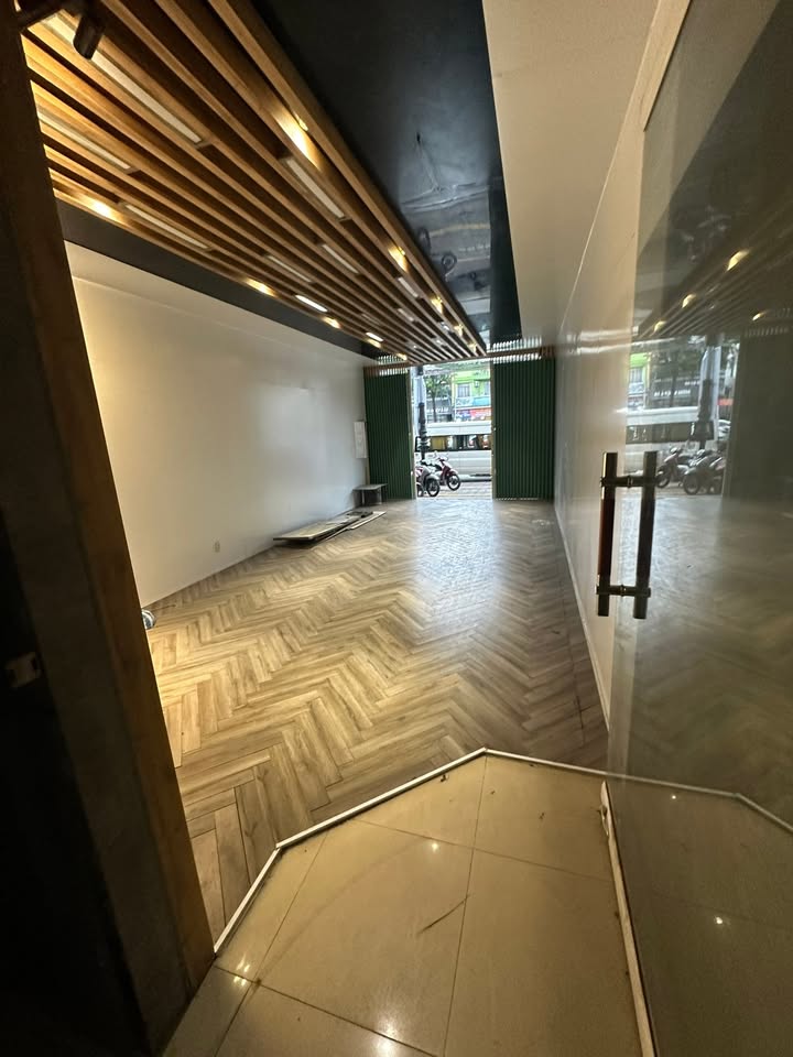 Nhà cho thuê 3 tầng, 4 phòng ngủ tại Đà Nẵng - Thích hợp làm văn phòng hoặc kinh doanh