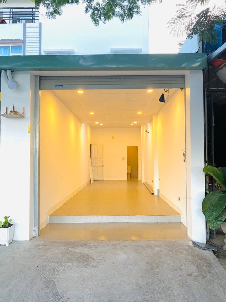 Cho thuê mặt bằng 14 Hoàng Minh Thảo, Đà Nẵng - Gần ĐH Duy Tân, thuận tiện kinh doanh!