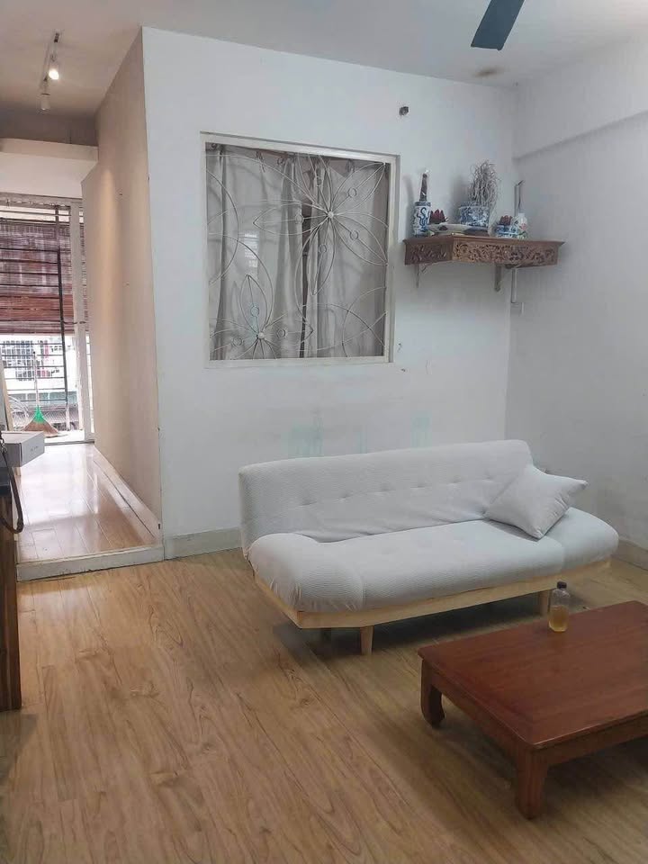 Căn hộ Thanh Xuân Bắc 34m² giá 3 tỷ - Nhà đẹp, 2 phòng ngủ riêng biệt!