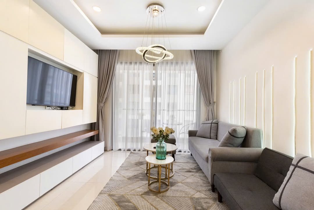 Căn hộ GoldView Quận 4 2PN giá 22 triệu - Dọn vào ở ngay!