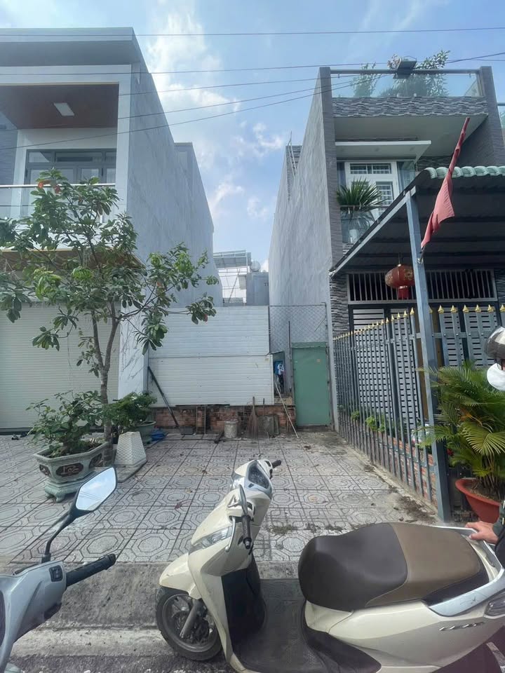 Đất tái định cư Long Bình 75m² giá 2.45 tỷ - Sổ đỏ chính chủ, đầu tư sinh lời!