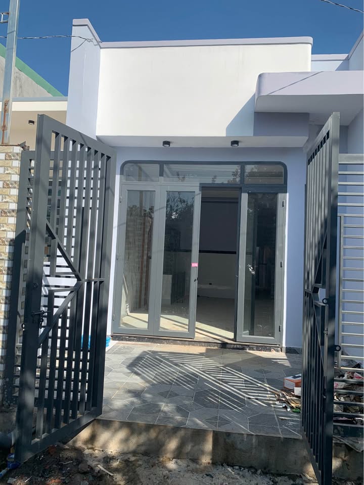 Nhà cấp 4 xã Bình Lợi - Diện tích 80m² - Sẵn sàng vào ở ngay!