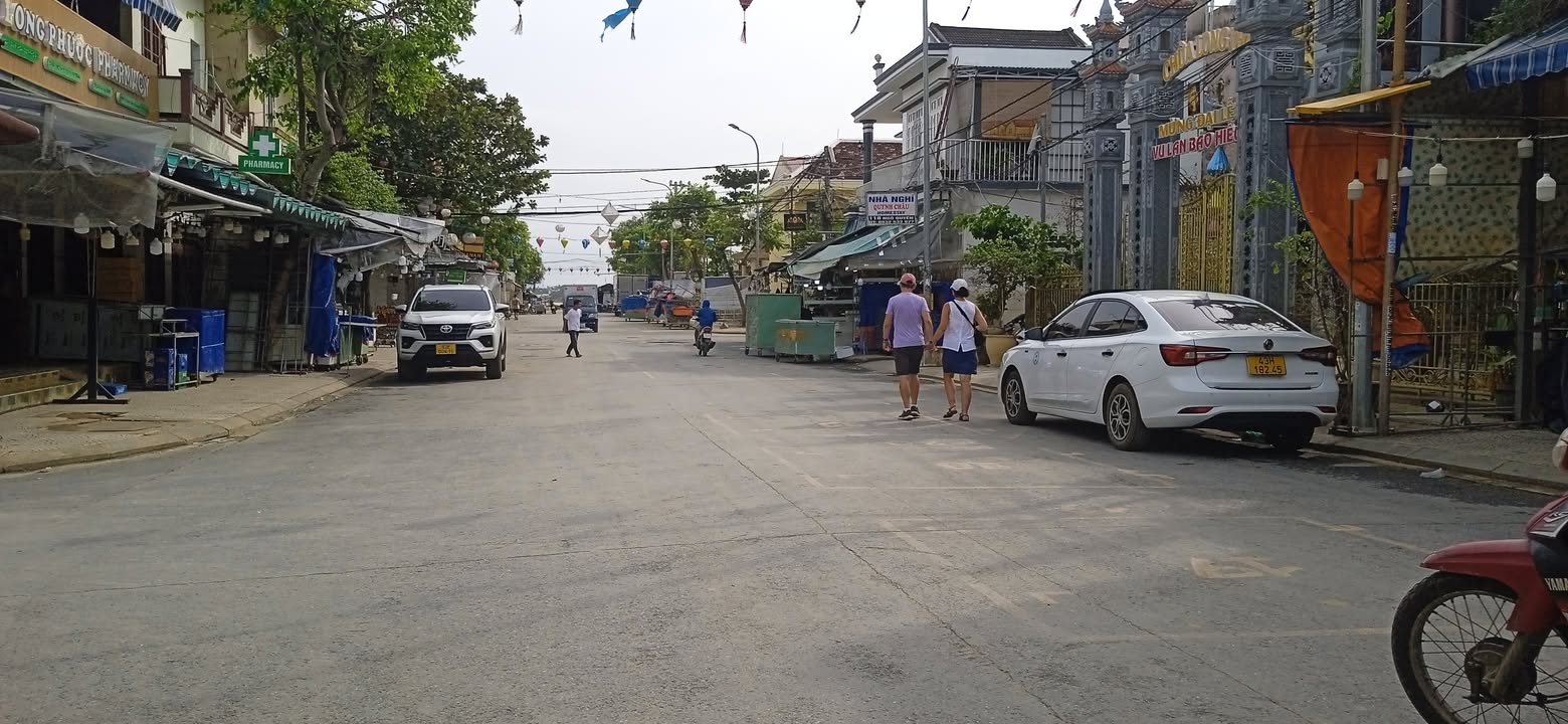 Nhà phố 2 tầng Nguyễn Hoàng 130m² giá 13 tỷ - Đầu tư sinh lời ngay!