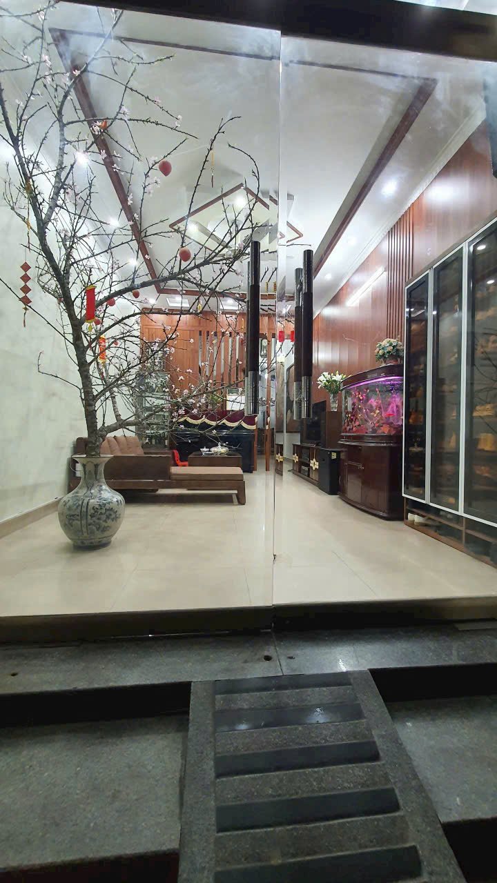 Nhà mặt phố Chợ Đôn, quận Lê Chân, 60m² giá 6.999 tỷ - Kinh doanh cực tốt!