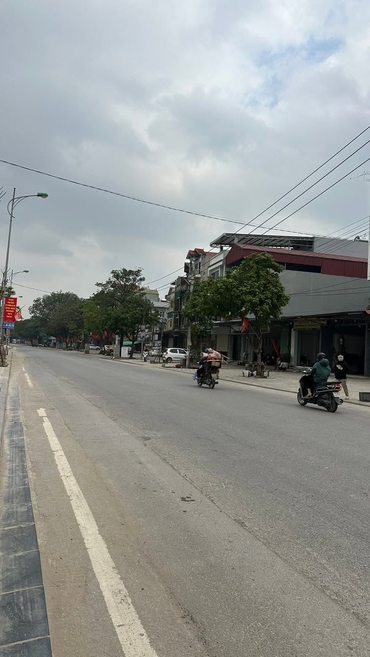 Nhà mặt phố Dục Tú Đông Anh 111m² giá đầu tư - Kinh doanh siêu đỉnh!