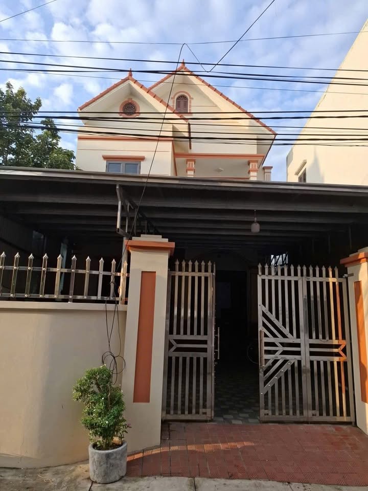 Nhà 3 tầng tại Quất Động Thường Tín 143m² giá 9.5 tỷ - Chính chủ bán gấp!