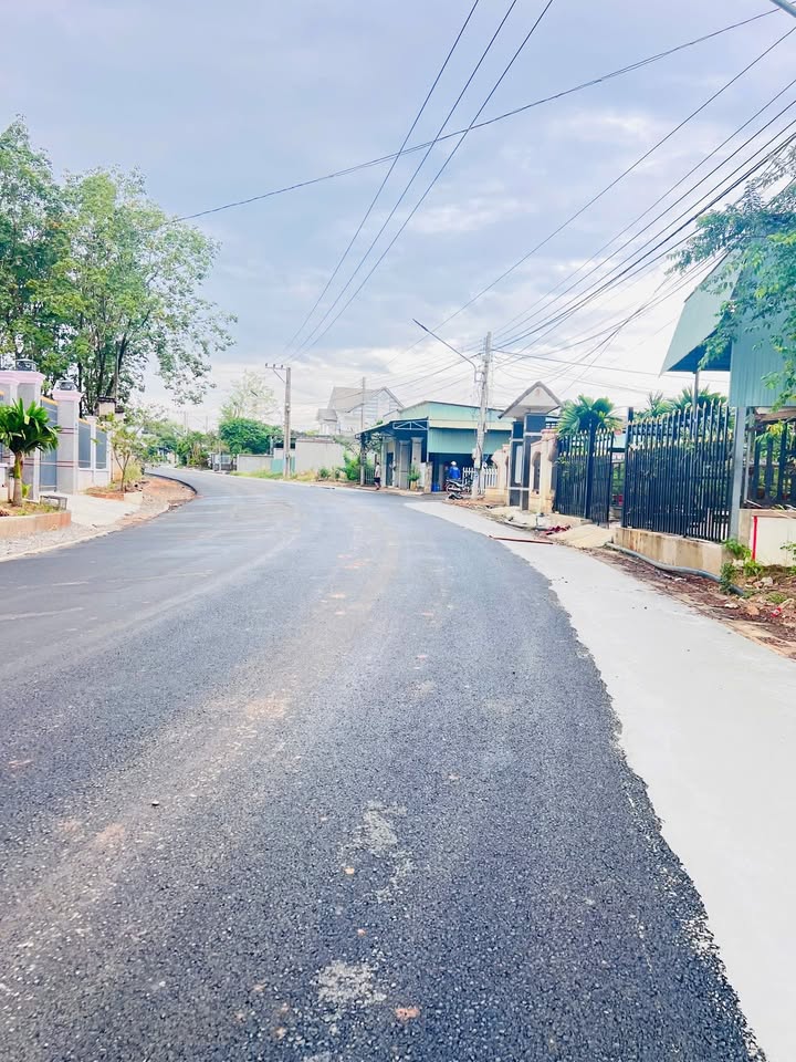 Đất nền Tân Xuân Đồng Xoài 350m² giá 2 tỷ - Đường lớn thuận tiện kinh doanh!