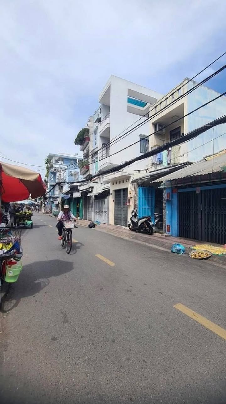Nhà mặt tiền Phong Phú, Quận 8, 45m² giá 5.6 tỷ - Đầu tư sinh lời ngay!
